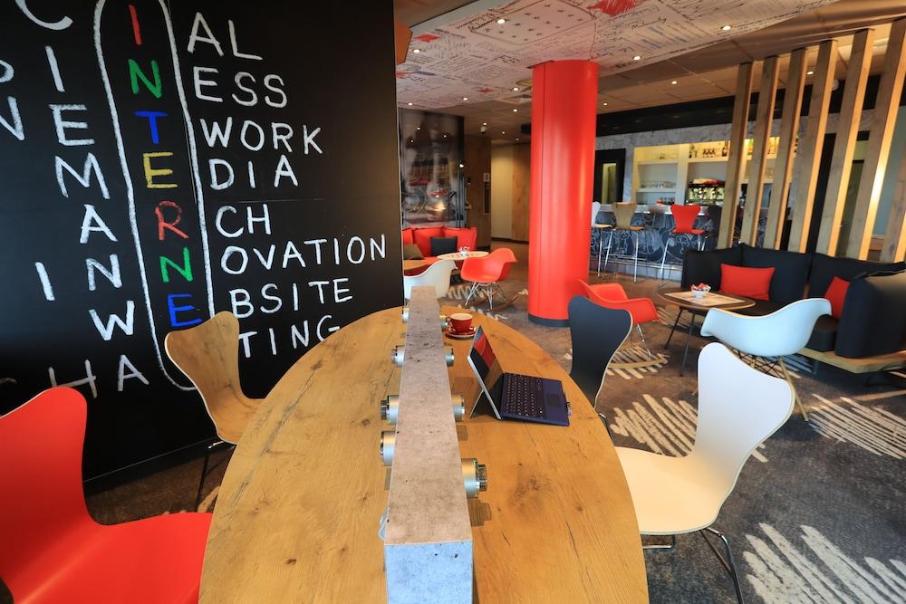 Ibis Aurillac Eksteriør billede